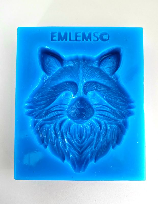 EMLEMS BRAND NEW &amp; EXCLUSIVE RACCOON SILICONE MOULD