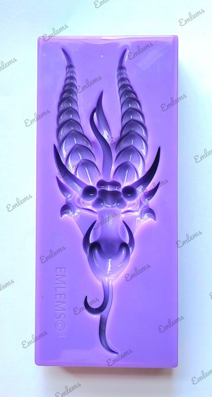 EMLEMS LARGE DRAGON HEAD SILICONE MOULD