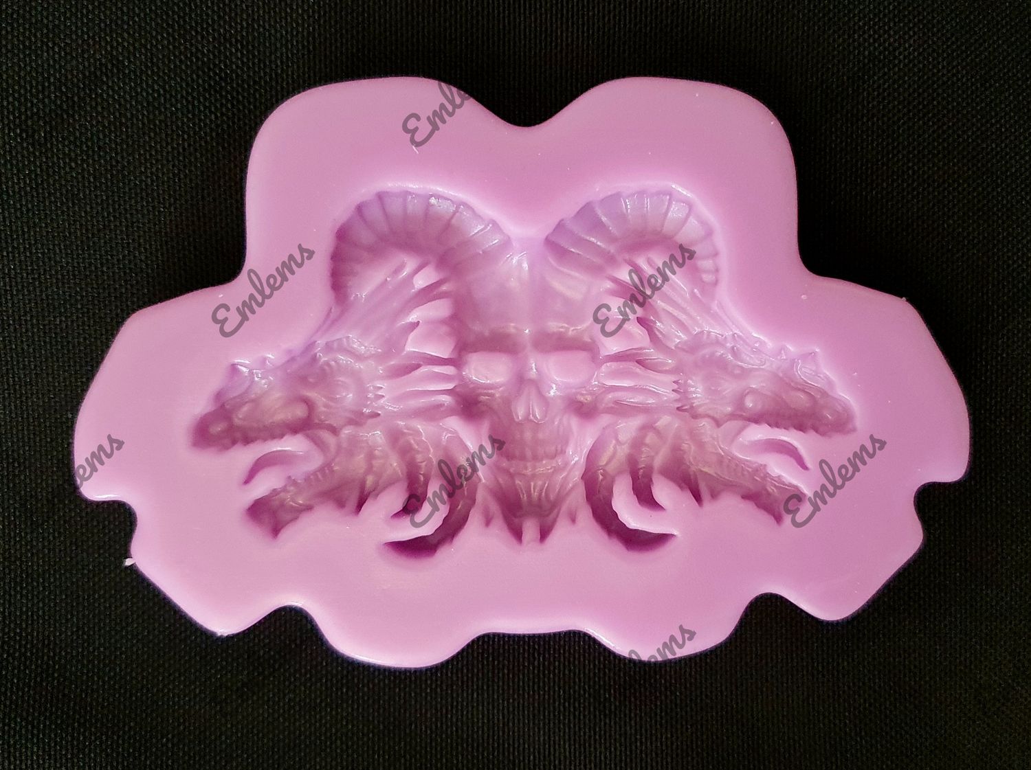 EMLEMS SMALL DRAGONS AND SKULL SILICONE MOULD