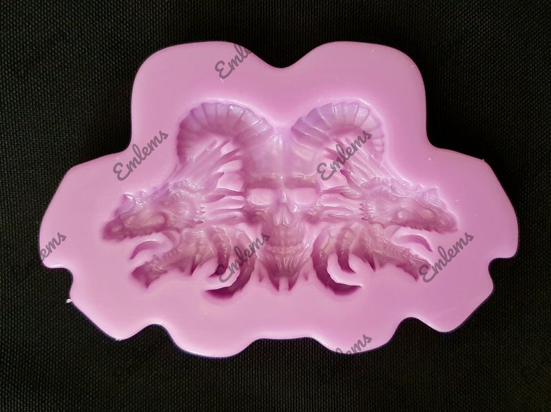 EMLEMS SMALL DRAGONS AND SKULL SILICONE MOULD
