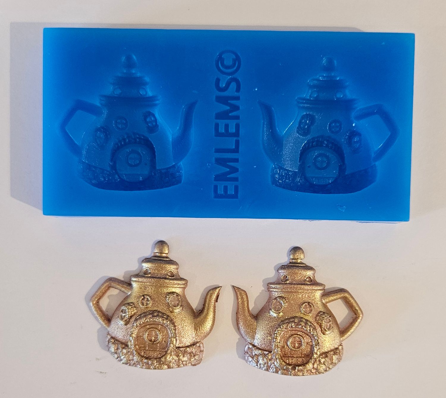 EMLEMS MINI FAIRY TEAPOT HOUSES SILICONE MOULD