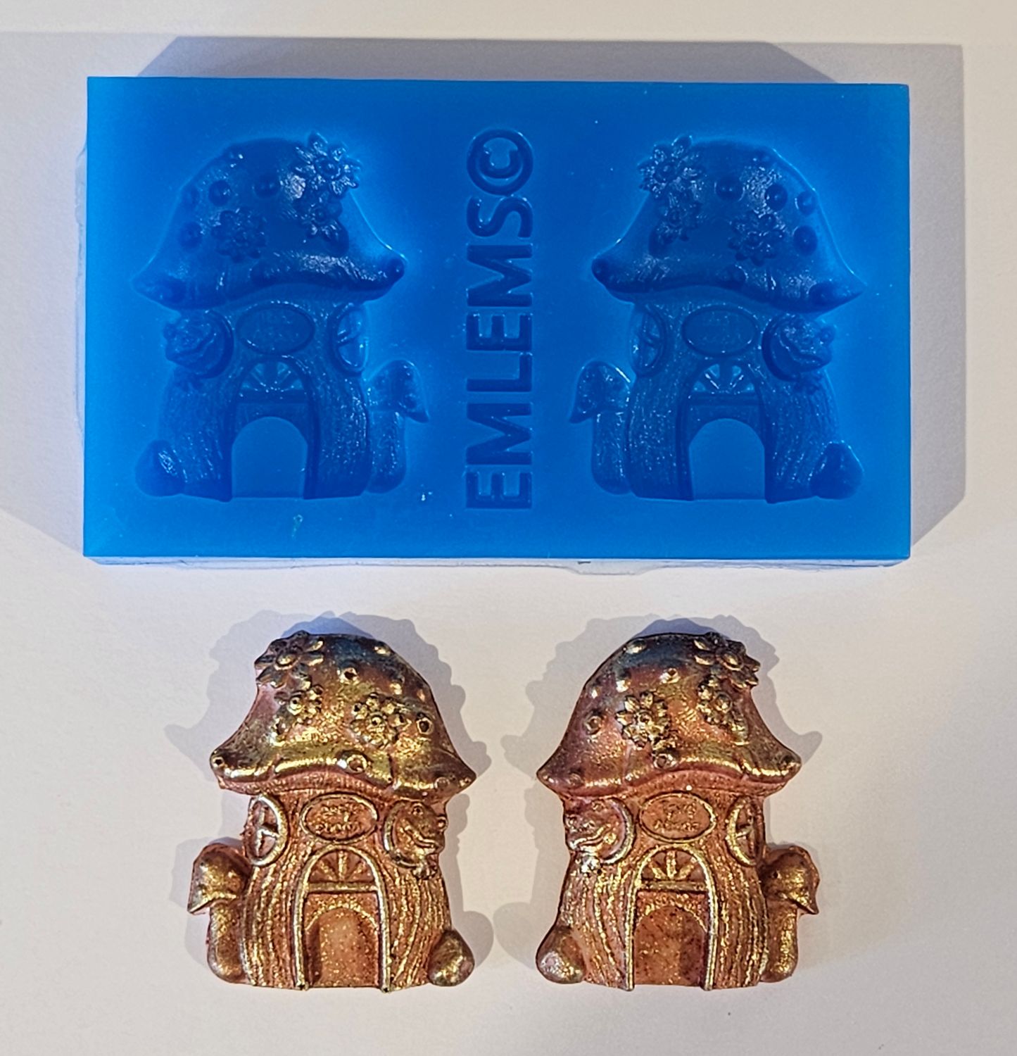 EMLEMS MINI FAIRY MUSHROOM HOUSES SILICONE MOULD