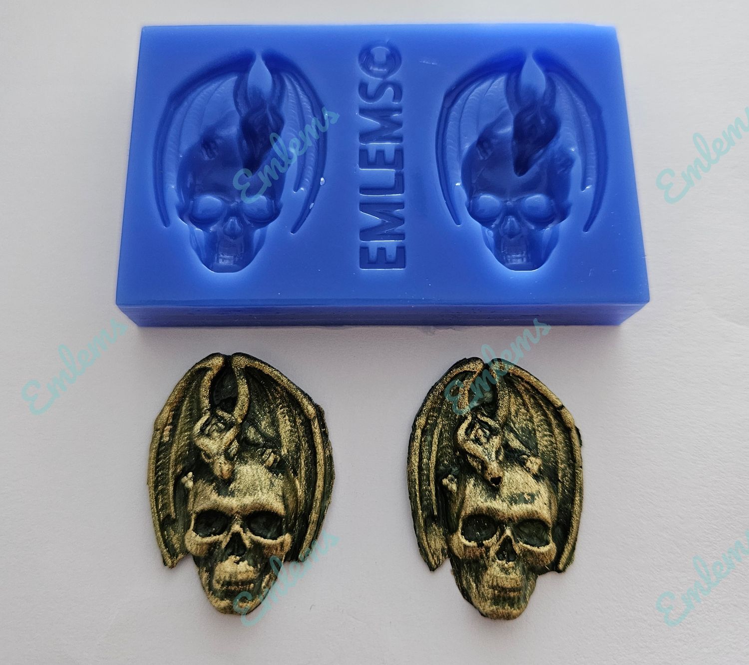 EMLEMS MINI DRAGON ON SKULL DUO SILICONE MOULD