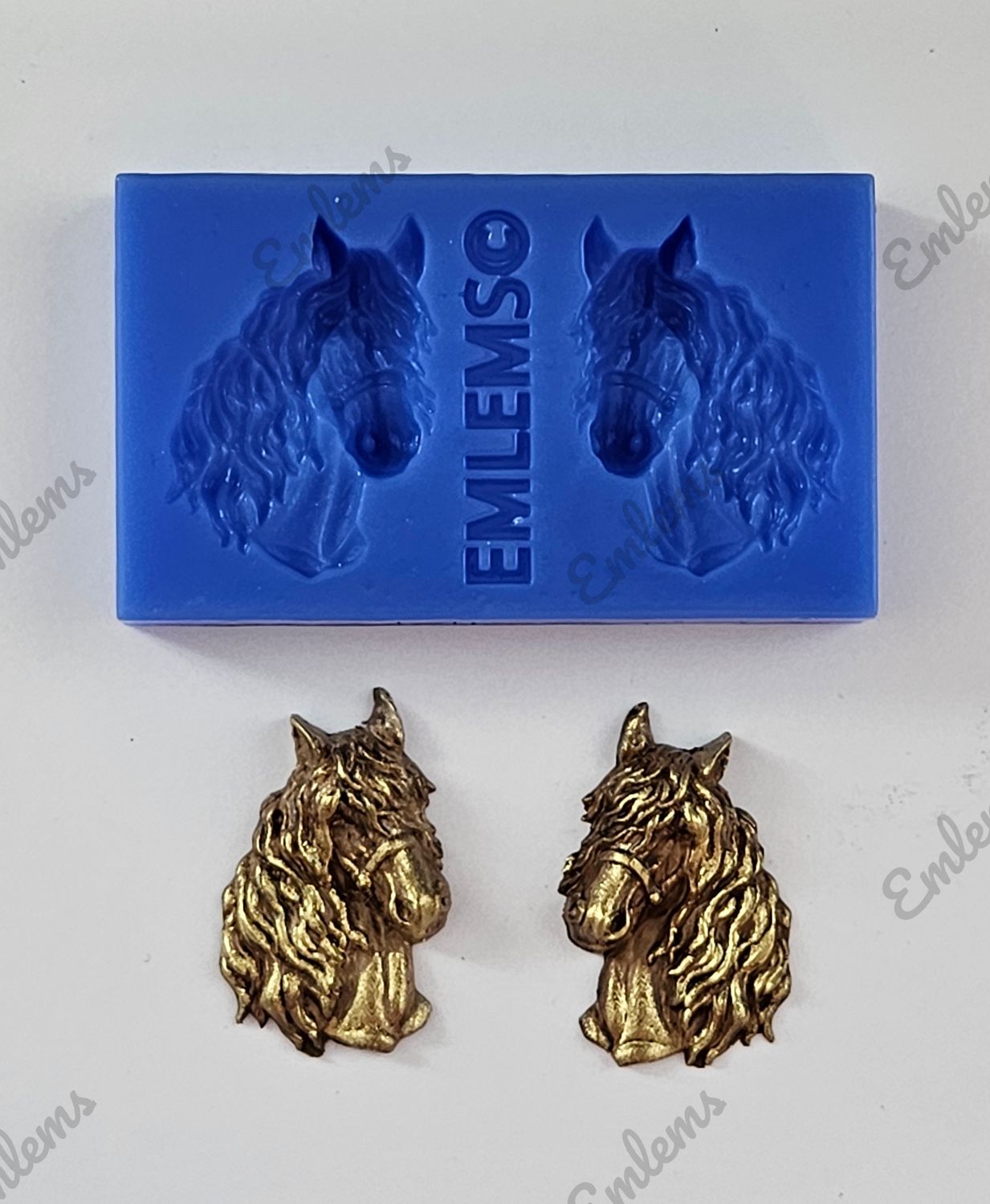 EMLEMS MINI HORSE HEADS SILICONE MOULD