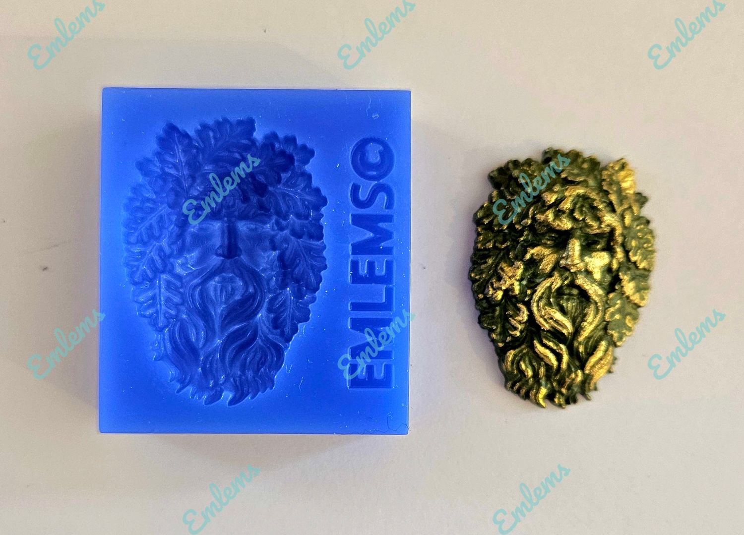 EMLEMS MINI GREENMAN ACORNS SILICONE MOULD