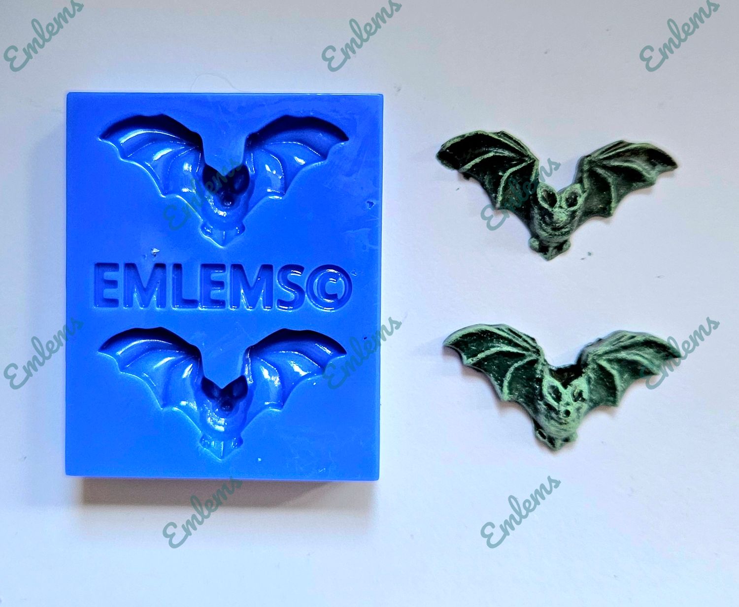 EMLEMS MINI BATS DUO SILICONE MOULD