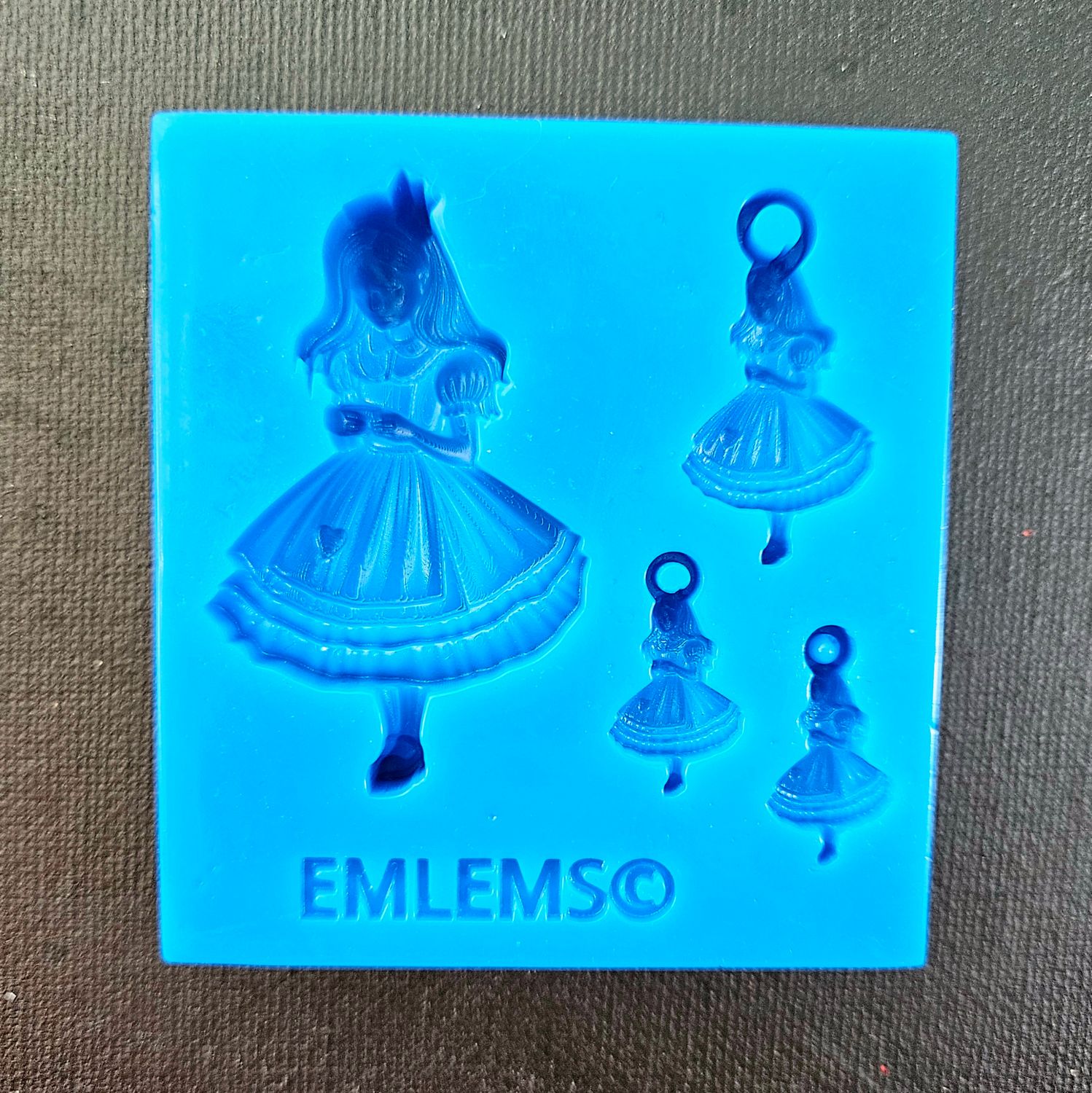 EMLEMS BRAND NEW ALICE JEWELLERY SET SILICONE MOULD FROM OUR ALICE IN WONDERLAND  COLLECTION