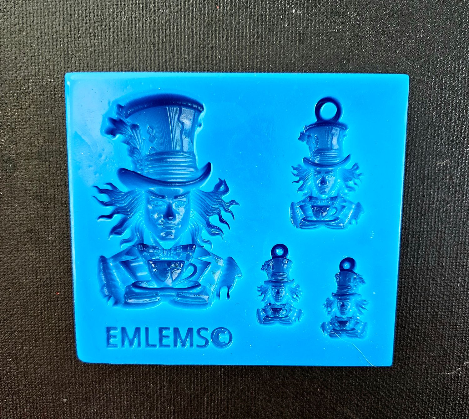 EMLEMS BRAND NEW MAD HATTER JEWELLERY SET SILICONE MOULD FROM OUR ALICE IN WONDERLAND  COLLECTION