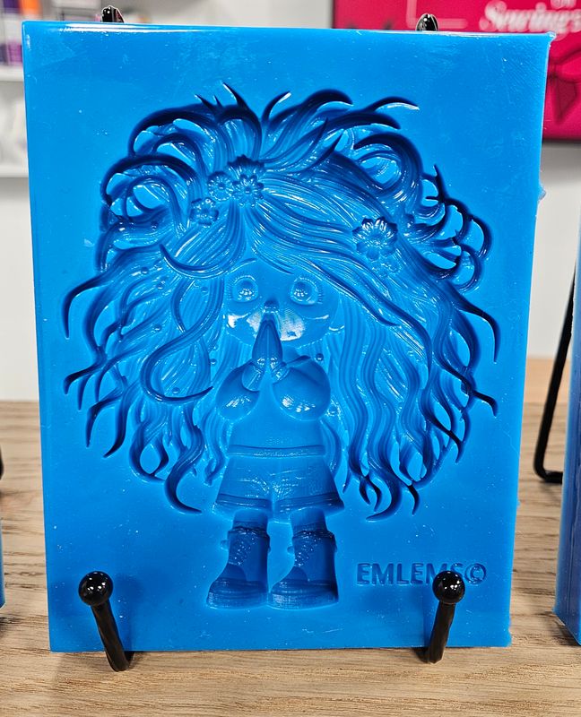 EMLEMS BRAND NEW &amp; EXCLUSIVE LARGE PRAYING GIRL SILICONE MOULD FROM OUR WHIMSICAL WORLD COLLECTION
