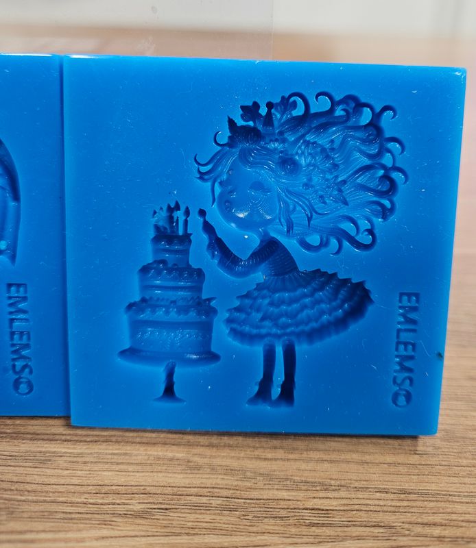EMLEMS BRAND NEW &amp; EXCLUSIVE SMALL BIRTHDAY GIRL SILICONE MOULD FROM OUR WHIMSICAL WORLD COLLECTION