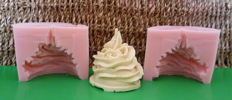 EMLEMS 3D CUPCAKE FROSTING SWIRL 003 TOPPER SILICONE MOULD