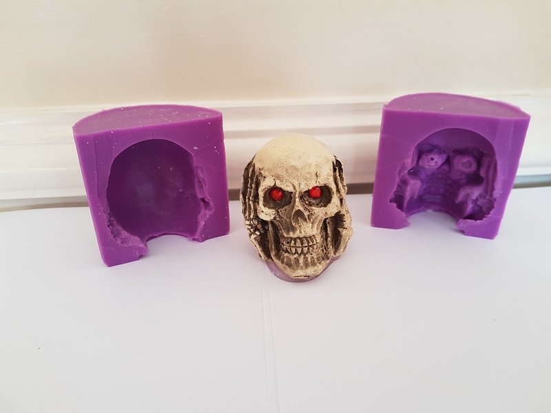3D SKULL HEAR NO EVIL SILICONE MOULD