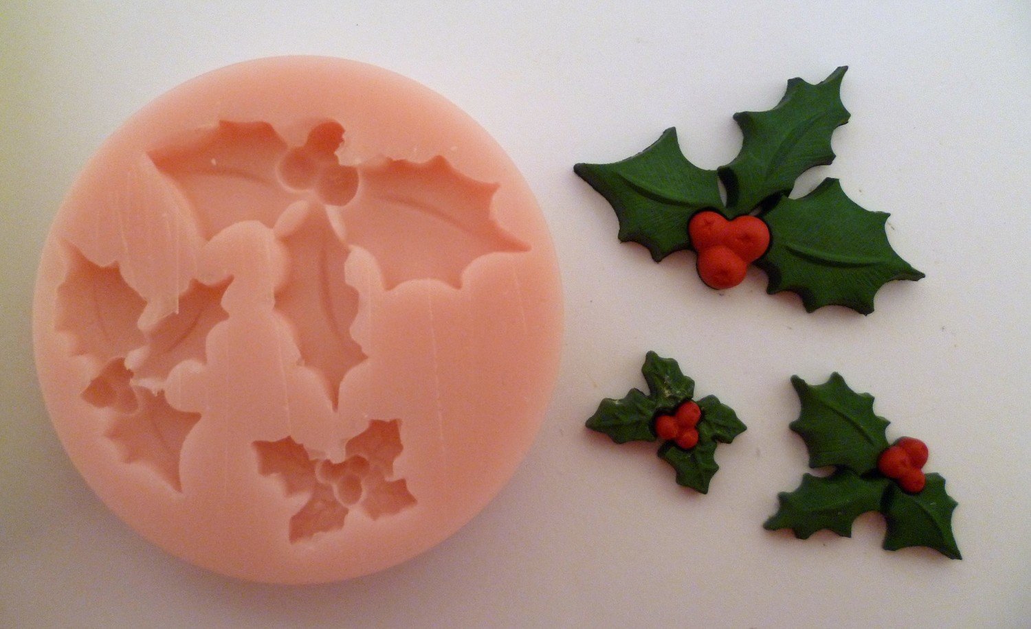 HOLLY TRIO CHRISTMAS SILICONE MOULD