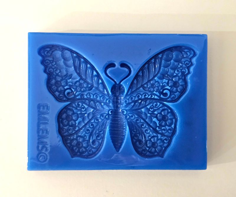 EMLEMS SHABBY CHIC SMALL BUTTERFLY SILICONE MOULD