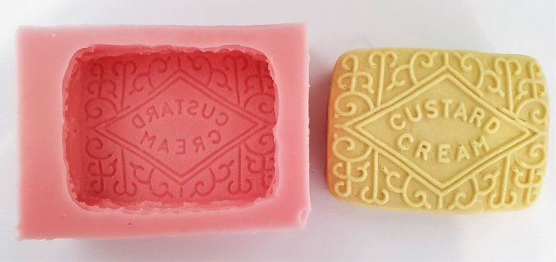 CUSTARD CREAM 002 SILICONE MOULD