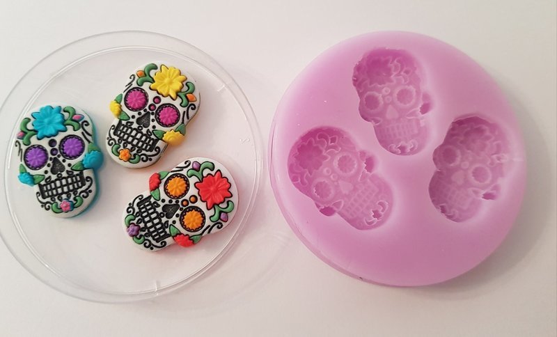 HALLOWEEN DAY OF THE DEAD FLORAL SKULLS SILICONE MOULD