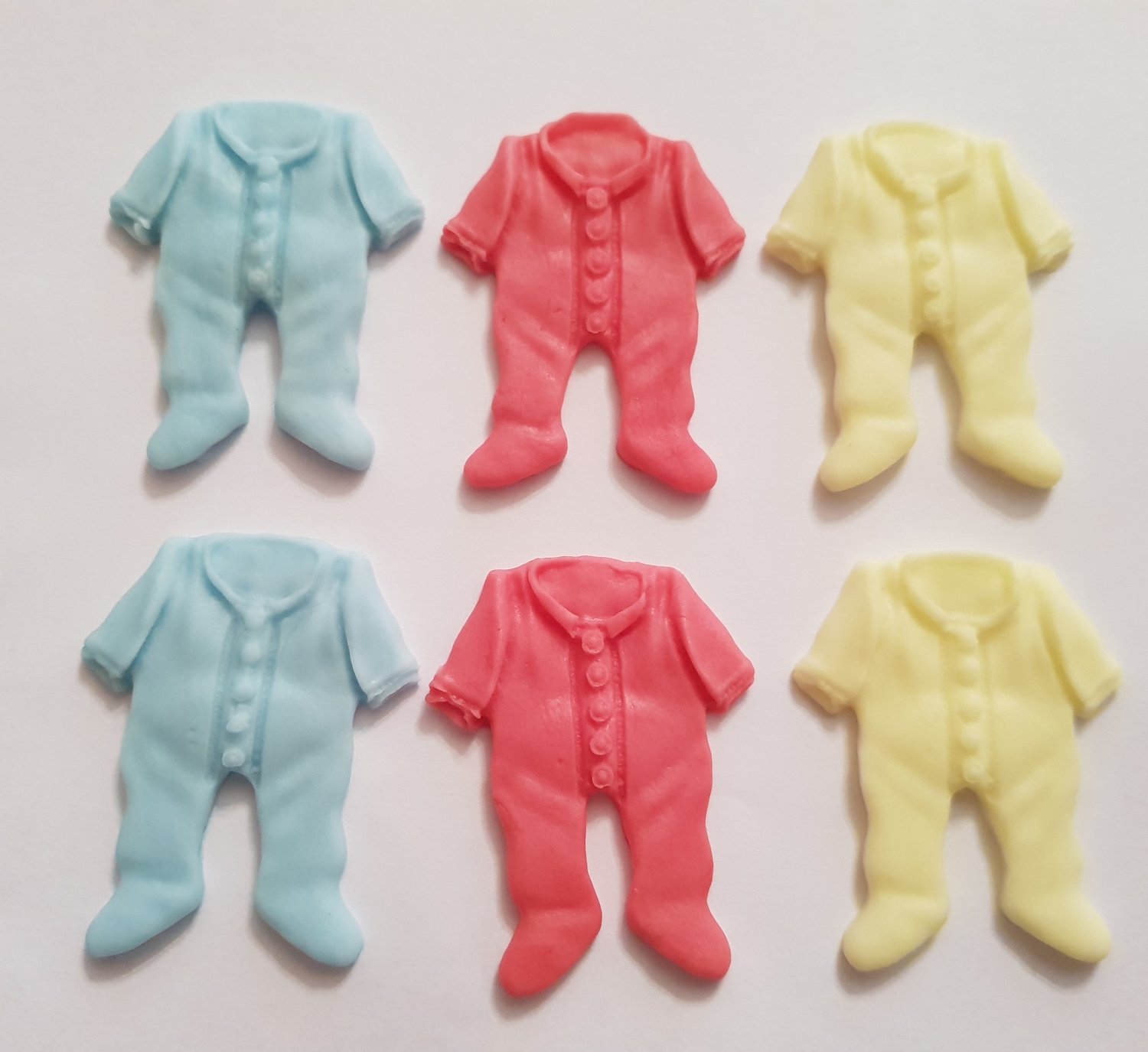 6 BABY GROWS EDIBLE CAKE TOPPERS
