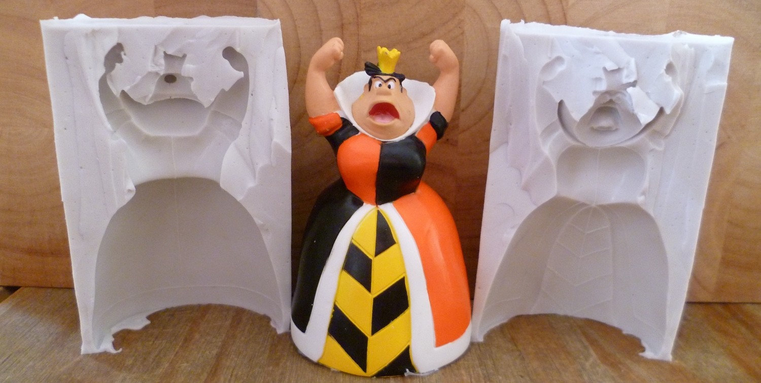 3D THE QUEEN OF HEARTS SILICONE MOULD