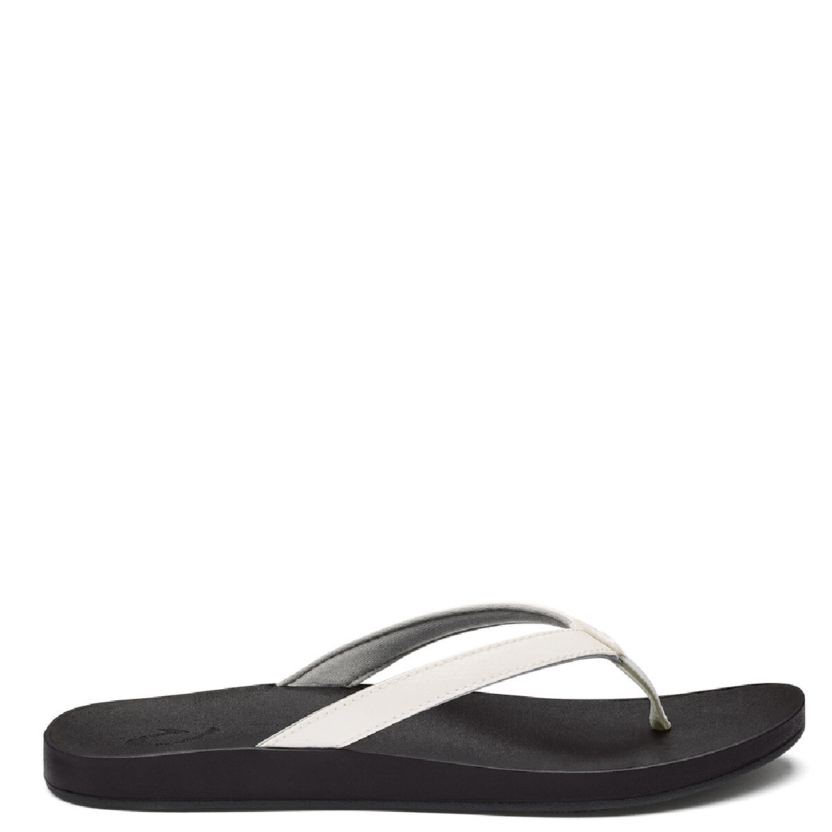 OluKai Women&#39;s Puawe White/Black