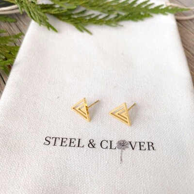 Steel &amp; Clover Pinnacle Stud Earrings Gold