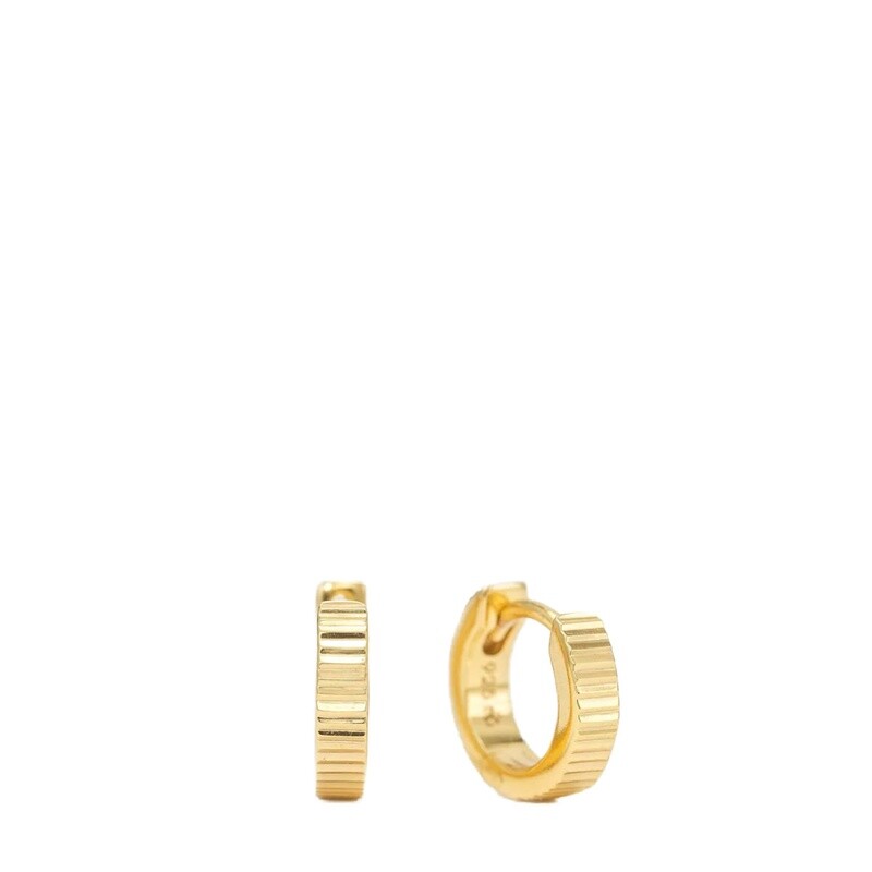 Lover&#39;s Tempo Fluted 10mm Huggie Hoop Earrings