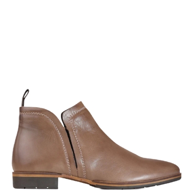 EOS Women&#39;s Gaid Boot Nocciola