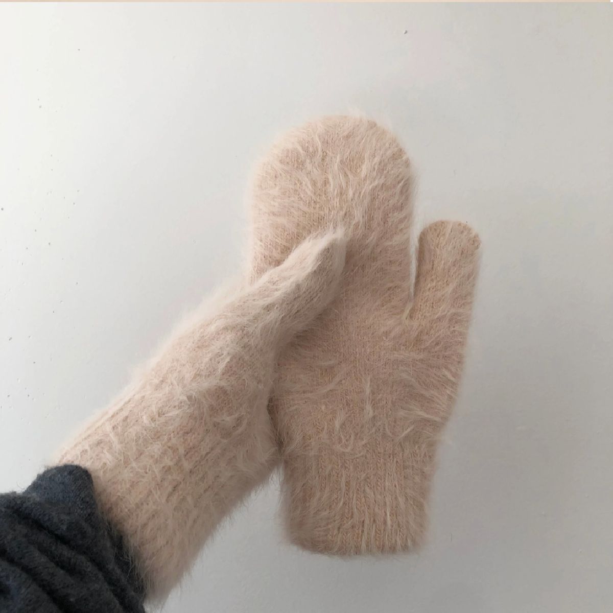 Billy Bamboo Fluffy Angora Mittens OS, Color: Oat