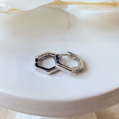 Agaveh Girl Hexi Huggies Earrings Silver