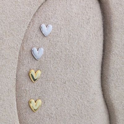 HOJ Sterling Silver Rhodium Plated Beaded Border Heart Studs (ST-1548-RH)