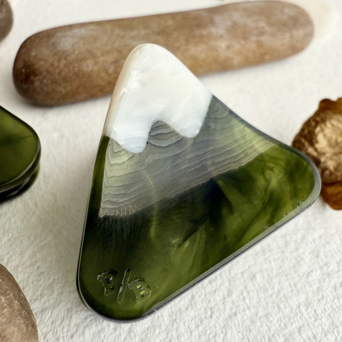 Pika &amp; Bear Mini Mountain Hair Claw