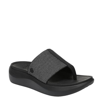 Vionic Women's Aqua Platform Black