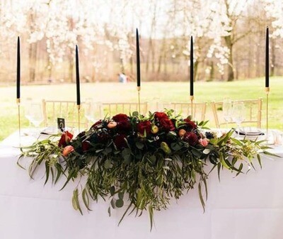 Burgundy And Navy Blue Sweetheart Table