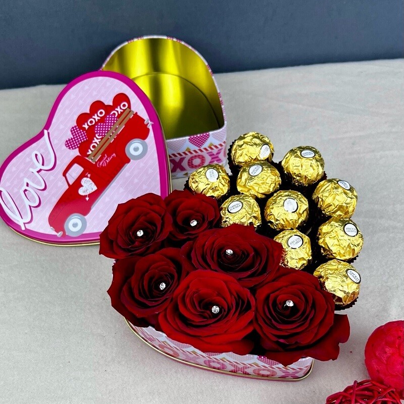 Petite Chocolate Heart Rose Box in Maryland