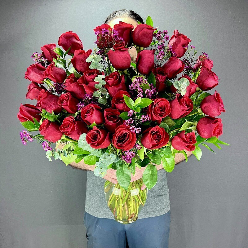 Modern Long Stems Roses 28 inch (70cm)