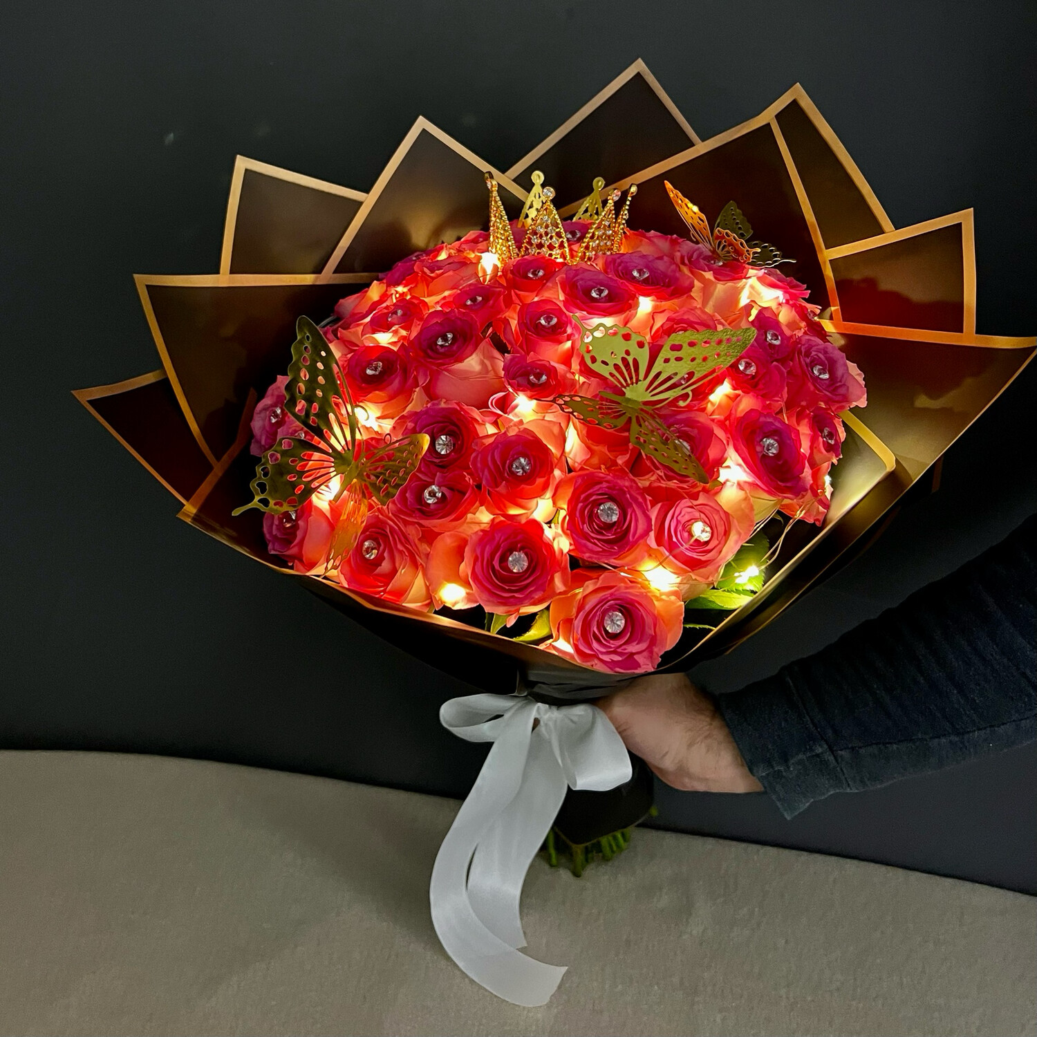 Wrapped Bouquet With Lights (Ramo Buchon)