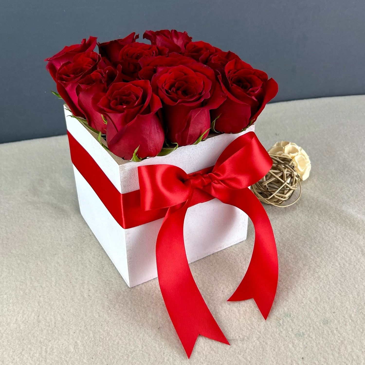 Rustic Box Roses
