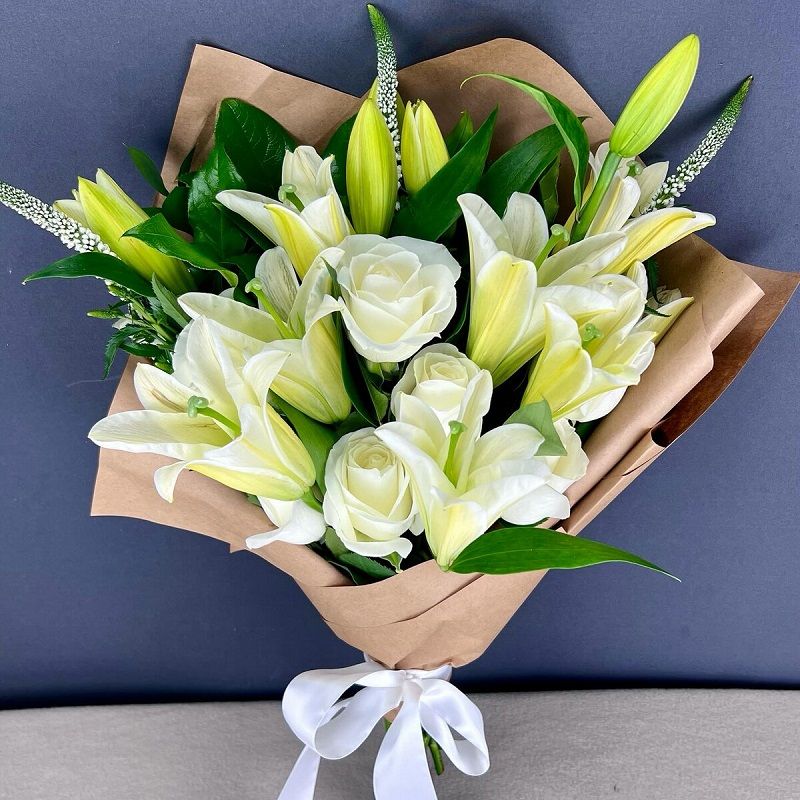Snowflake Serenity Bouquet