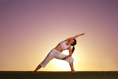 YOGA UND PILATES
