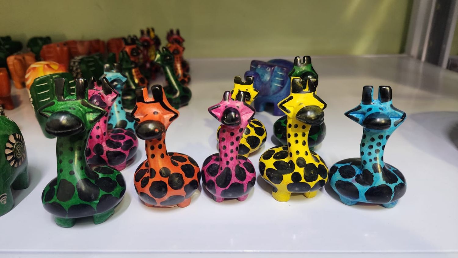 Giraffe - Stone - Multicolor (Painted)