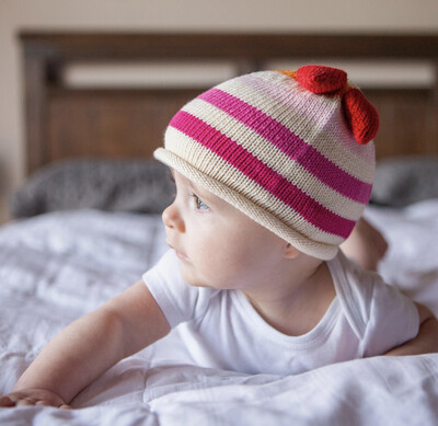 M Baby hat w/ Heart tassel - MHHT