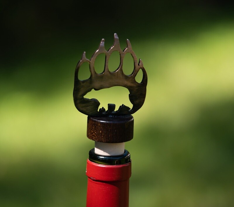 Bear Paw Bottle Topper