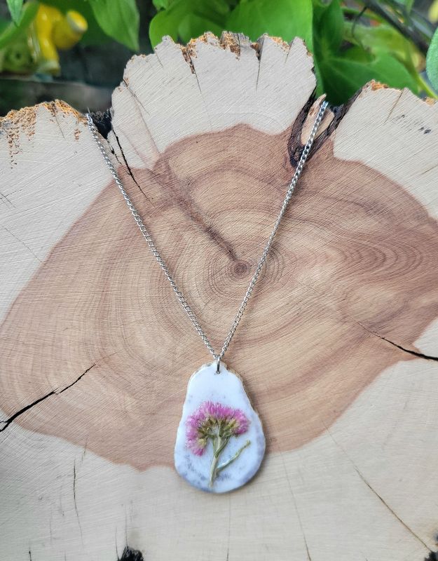 Pussy Toes Antler Necklace
