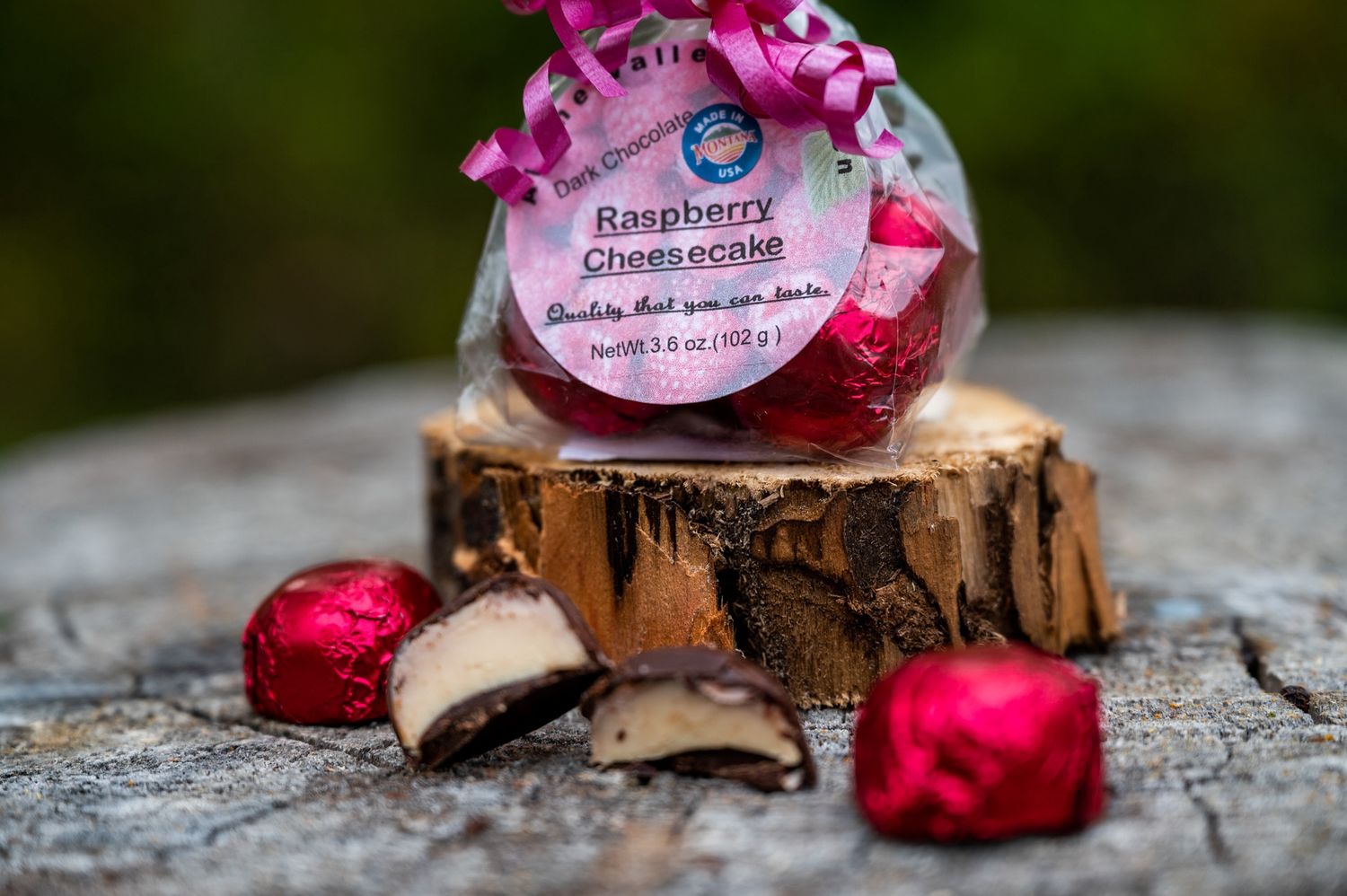 Raspberry Cheesecake Bites Dark Chocolate
