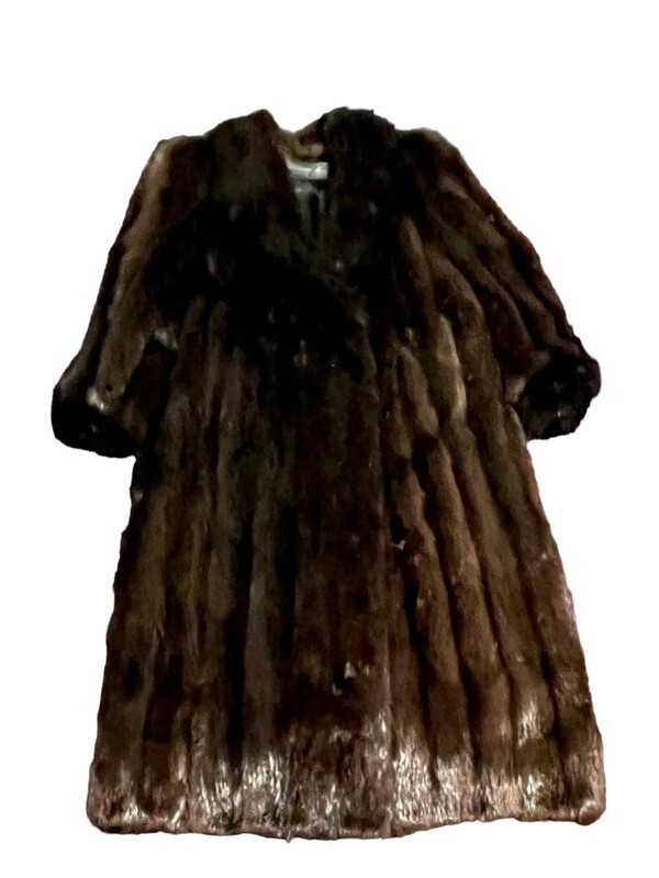 DESIGNER WOMAN'S LONG HAIR  BEAVER FUR COAT FULL LENGTH NATURAL