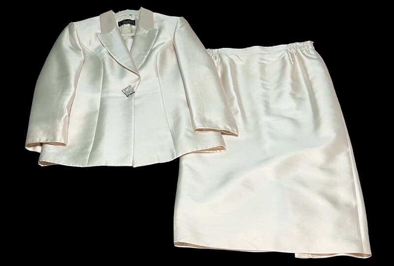 DESIGNER WOMEN&#39;S 2 PC JACKET AND SKIRT SUIT
