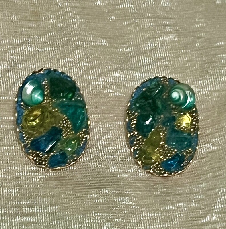 VINTAGE FLOURITE CLIP ON EARRINGS
