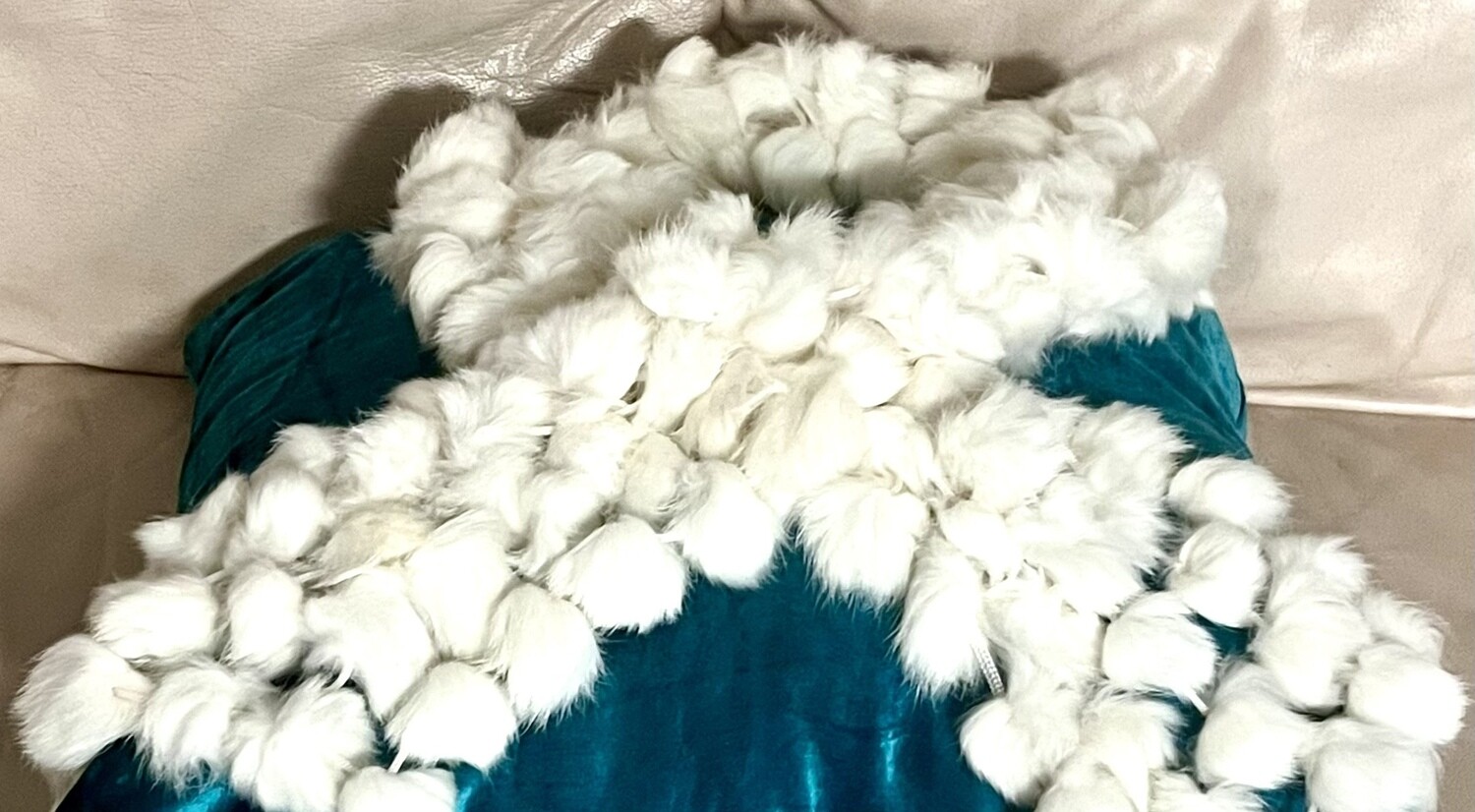 DESIGNER FUR FLING