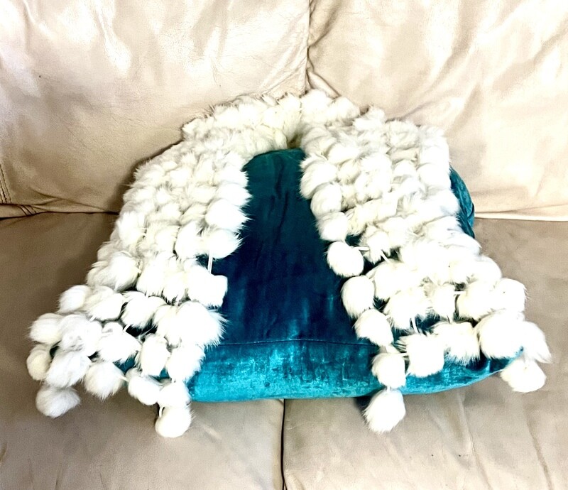 DESIGNER FUR FLING