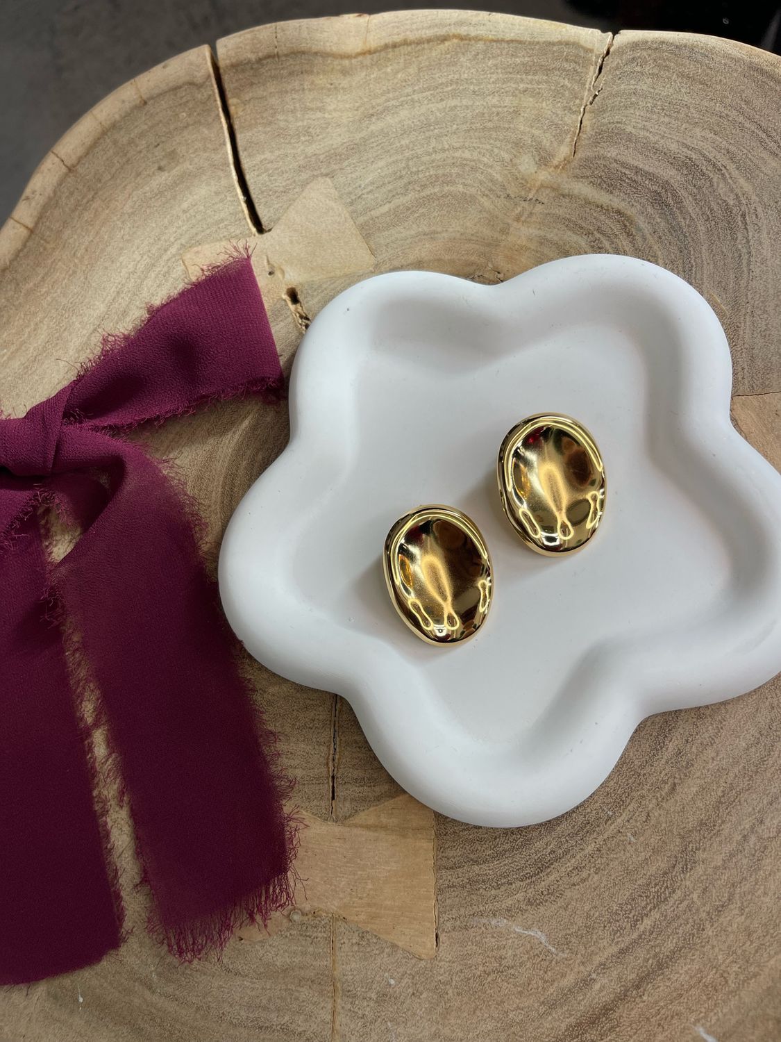 OVAL ABSTRACT EARRINGS
