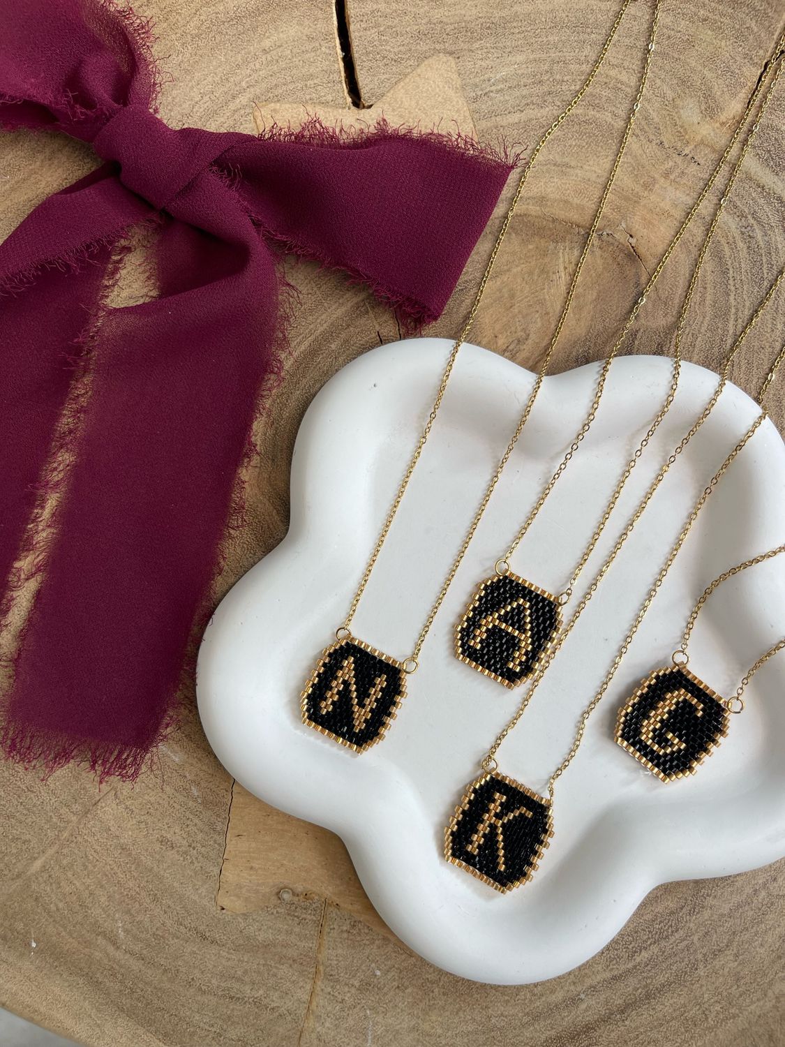 INITIAL LETTER NECKLACE